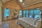Indian Creek Lodge - Master Suite 2